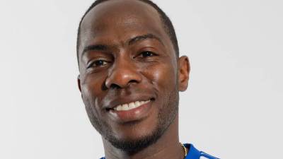 El legendario defensor hondureño Maynor Figueroa vuelve a ser noticia y demuestra que todavía no está listo para alejarse completamente de las canchas.