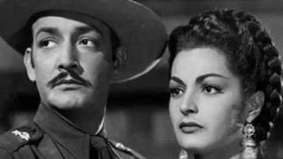 La belleza y el talento de Elsa Aguirre la convirtieron en uno de los grandes rostros de la Época de Oro del cine mexicano, pero fuera de las cámaras su vida sentimental también despertó enorme interés. Tres matrimonios, un romance con Jorge Negrete y un amor platónico marcaron la historia personal de la actriz.