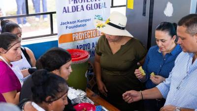 Los participantes conocieron cómo funciona la iniciativa que beneficia a cientos de escolares.