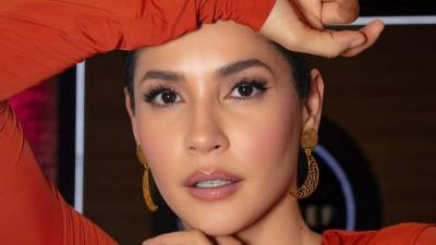 Carmen Villalobos expresó su tristeza tras el crimen ocurrido cerca del set de ‘Sin senos sí hay paraíso’.