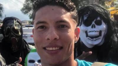 El joven hondureño Roger Casalegno, conocido en redes sociales como el “CR7 Catracho”, vuelve a estar en el centro de la atención pública con una nueva revelación sobre su retiro del fútbol.