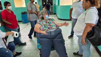 En su silla de ruedas, con la voz quebrantada y visiblemente afectada, Básima recordó cuáles fueron las últimas palabras y peticiones de su hermano mientras luchaba por su vida.