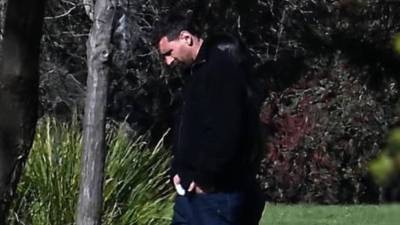 Lionel Messi y su familia despidieron este domingo por la mañana a su padre Jorge Messi, fallecido a los 68 años, en el cementerio privado El Prado, ubicado en las afueras de Rosario, Santa Fe, en una ceremonia íntima rodeada de un operativo de seguridad.