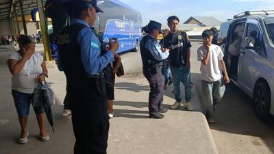 La circulación mensual de viajeros por la terminal sampedrana promedia alrededor de un millón de personas.