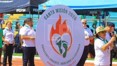 Más de 30,000 fieles católicos se congregaron en el Estadio Olímpico Metropolitano de San Pedro Sula para inaugurar la Santa Misión 2026, en una multitudinaria jornada que marcó el cierre del Año Jubilar y el inicio de una nueva etapa pastoral para la Arquidiócesis.