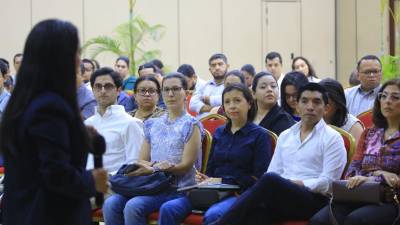 Unos 120 empresarios participaron en una capacitación sobre las actualizaciones, derechos y deberes de las empresas que operan bajo el régimen de zona libre.