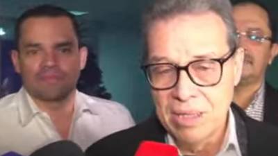 Arístides Mejía, representante del Partido Liberal, señaló que el partido Liberal y Nacional estamos de acuerdo en respaldar absolutamente el escrutinio de las 2,794 actas.