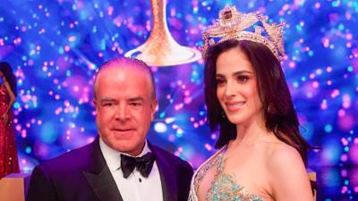 El presidente y copropietario de Miss Universo, Raúl Rocha, negó este lunes las acusaciones de fraude que han circulado sobre la victoria de la mexicana Fátima Bosch en el certamen de belleza, y anunció acciones legales contra medios de comunicación que hayan difundido informaciones que considere difamatorias.