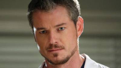 El 18 de diciembre de 2025, Eric Dane realizó lo que sería su última publicación en Instagram. No compartió una imagen nostálgica ni un recuerdo de sus años en la televisión. En su lugar, optó por un mensaje directo, firme y profundamente personal sobre su batalla contra la esclerosis lateral amiotrófica (ELA), enfermedad que le fue diagnosticada en 2024.