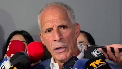 El candidato presidencial del Partido Nacional, Nasry Asfura, alertó sobre la presión que enfrenta el Tribunal de Justicia Electoral (TJE) luego de que se emitiera un requerimiento fiscal contra los magistrados Miriam Barahona y Mario Flores.