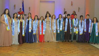 Entre reconocimientos especiales, risas y sueños: así celebran los Seniors Grad su gran momento