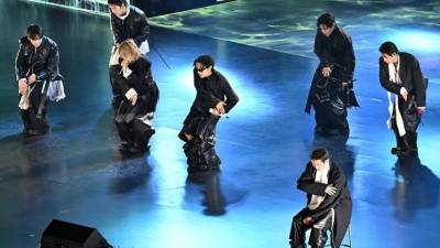 El fenómeno global del K-pop, BTS, volvió a captar la atención internacional tras revelar que uno de sus integrantes estuvo a punto de formar parte del espectáculo de medio tiempo del Super Bowl 2024, uno de los escenarios más prestigiosos de la industria musical.