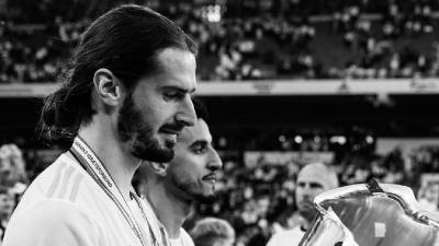 El fútbol está de luto. Este lunes el mundo del deporte ha quedado conmocionado luego de confirmarse el triste fallecimiento de un exfutbolista.