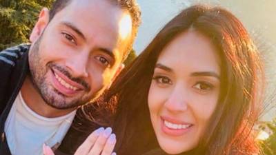 La ganadora del certamen de belleza Miss Honduras Universo 2025, Alejandra Fuentes, anunció este fin de semana que decidió dar el sí, acepto a su novio Manuel Bardales.