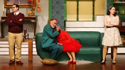 El Teatro José Francisco Saybe de San Pedro Sula abre sus puertas nuevamente con el Círculo Teatral Sampedrano (CTS) como organizador de una obra cómica con enredos familiares.