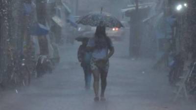 Una vaguada prefrontal mantiene el cielo nublado y lloviznas sobre varias regiones de Honduras, mientras que un frente frío se aproxima desde el Golfo de México, provocando cambios importantes en el clima durante las próximas horas.