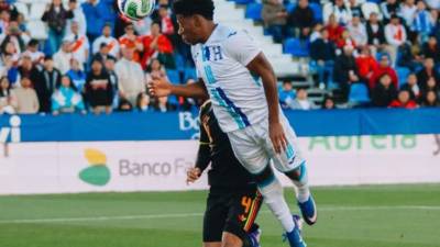El empate 2-2 entre la Selección de Honduras y Perú en el estadio de Leganés no solo dejó sensaciones positivas por el rendimiento colectivo, sino que también sirvió como vitrina internacional para varios talentos emergentes, especialmente para el joven atacante hondureño Dereck Moncada.