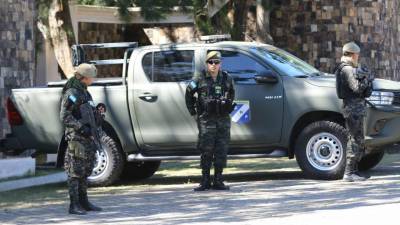 La residencia del presidente electo de Honduras, Nasry “Tito” Asfura, ubicada en el municipio de Santa Ana, permanece bajo un estricto dispositivo de seguridad militar desde que fue oficializada su proclamación como mandatario tras las elecciones de noviembre pasado