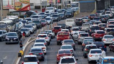 El Gobierno de la República anunció la implementación de la modalidad de teletrabajo para el personal no esencial de la administración pública centralizada y descentralizada, como parte de una serie de medidas orientadas a optimizar el consumo de combustibles frente al incremento de los precios a nivel internacional.