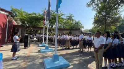 La suspensión de clases únicamente aplica para mañana martes, fecha establecida en el calendario cívico como feriado nacional en honor al Día de las Américas.