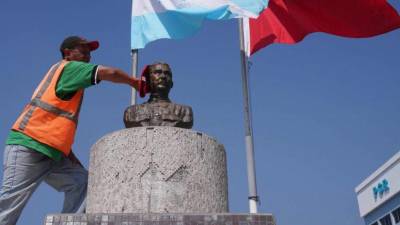 Después de 80 años, Honduras rompió relaciones diplomáticas con Taiwán el 25 de marzo de 2023 y estableció con la República Popular de China reconociendo el principio de una sola China.