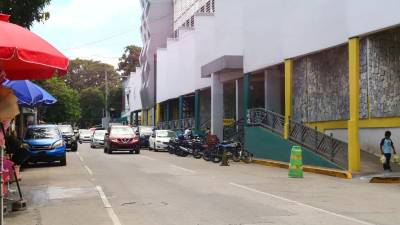 Las instalaciones del mercado Guamilito, en San Pedro Sula, donde comerciantes piden mayor seguridad y patrullajes permanentes ante recientes hechos violentos y constantes asaltos.