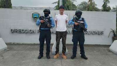 Fotografía de Carlos Alberto Aguilar, capturado por el secuestro del doctor Luis Giocoman Muñoz.