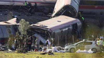 Un aparatoso choque de trenes ocurrió este 28 de octubre cerca de la estación de Urda, en la provincia de Toledo, en la línea de alta velocidad Madrid-Sevilla. Hasta las 9:00 de la mañana se contabilizan más de 60 muertos. ¿Qué se sabe del trágico accidente?