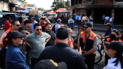 Vendedores manifestaron la necesidad de recibir apoyo para iniciar la reconstrucción y contar con aporte económico que les permita retomar sus labores.