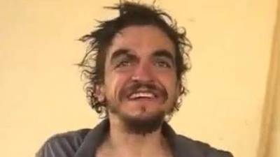 El exactor infantil de Nickelodeon Tylor Chase, de 36 años, fue internado en un hospital del sur de California para recibir atención médica y una evaluación psiquiátrica de 72 horas, luego de una intervención de emergencia coordinada por familiares, amigos y antiguos compañeros de reparto. De acuerdo con un reporte exclusivo del Daily Mail, la hospitalización se concretó tras múltiples intentos fallidos por sacarlo de la calle y brindarle ayuda por su consumo de sustancias y problemas de salud mental. La acción decisiva ocurrió el mismo día de Navidad, cuando se logró activar un protocolo de crisis.