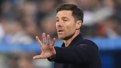 El futuro de Xabi Alonso comienza a tomar forma y parece que es cuestión de tiempo para que el exentrenador del Real Madrid vuelva a los banquillos.