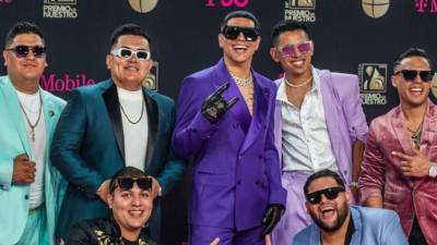 Grupo Firme en una pasada edición de Premio Lo Nuestro.