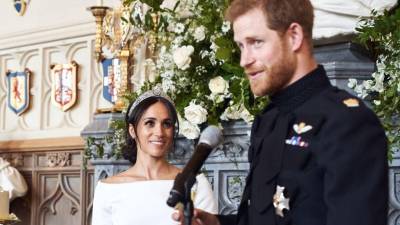 Meghan Markle y el príncipe Harry sorprendieron a sus seguidores al compartir un homenaje fotográfico con imágenes inéditas de su boda real de 2018, con motivo de su octavo aniversario de matrimonio.