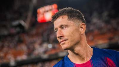 Sorpresa. El futuro de Robert Lewandowski podría dar un giro inesperado luego de confirmarse su adiós en el Barcelona.
