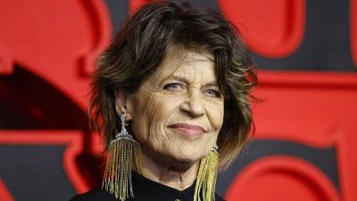 La actriz Linda Hamilton, célebre por su interpretación de Sarah Connor en Terminator, estaba lista para retirarse de la actuación. Sin embargo, su incorporación a la quinta temporada de Stranger Things le devolvió motivación y relevancia profesional, convirtiéndose en un inesperado “salvavidas” para su carrera.