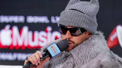 Bad Bunny aseguró este jueves que convertirá el escenario del Super Bowl en una gran fiesta y que llevará mucha cultura puertorriqueña al espectáculo del descanso, en el que se alzará como el primer artista en encabezar el medio tiempo del deporte rey de EE.UU. con un catálogo musical íntegramente en español.