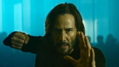 El futuro de la franquicia The Matrix continúa avanzando, aunque envuelto en un halo de incertidumbre que mantiene en vilo a sus seguidores. La quinta entrega de la saga sigue en fase de desarrollo sin mayores detalles confirmados.