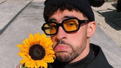 Artistas de todo el mundo, cantantes, modelos, actores, actrices, diseñadores y muchas otras profesiones han llenado las redes sociales con mensajes positivos en apoyo a Bad Bunny, quien se presentará este domingo en el medio tiempo del Super Bowl.