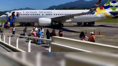 En el marco de su 58 aniversario, Cayman Airways anunció la incorporación de cuatro vuelos adicionales los días viernes hacia La Ceiba entre el 21 de agosto y el 11 de septiembre de 2026.