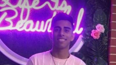 Fotografía en vida del joven asesinado en la colonia El Roble de San Pedro Sula (Honduras), este sábado 4 de noviembre de 2023.