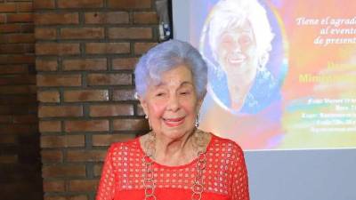 La destacada escritora, Mimí Panayotti, falleció este viernes en San Pedro Sula.