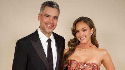 Cash Warren y JessicaAlba en una imagen de noviembre del 2024.