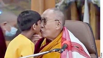 El revuelo y la condena que generó el video en el que el Dalai Lama pide a un niño darle un beso en los labios y chuparle la lengua revive acusaciones de pedofilia en el ámbito religioso.