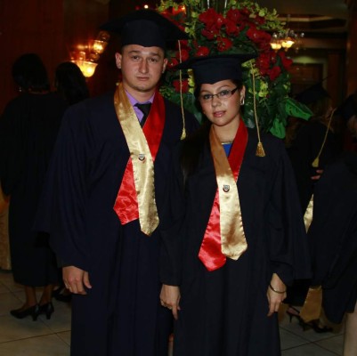 Universidad Cristiana de Honduras gradúa 59 nuevos profesionales