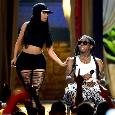 Nicki Minaj aclara triángulo amoroso con Drake y Lil Wayne