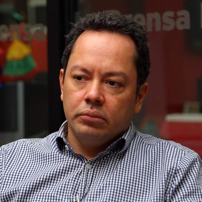 En medio de la crisis institucional agencias califican a Guatemala