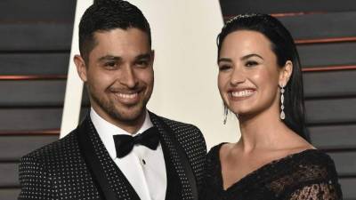 Wilmer Valderrama y Demi Lovato.