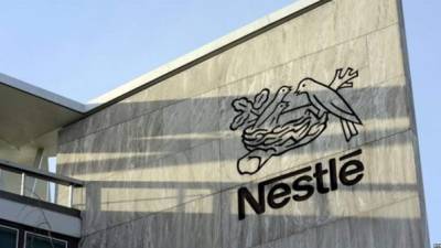 Nestlé cambió a energía renovable alrededor de un tercio de sus 800 plantas en los 187 países donde opera.