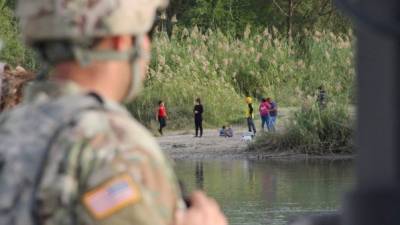 Los militares estadounidenses permanecen desplegados en la frontera reforzando las labores de la Patrulla Fronteriza./AFP archivo.