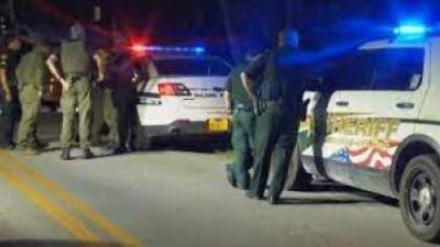 Dos niños de 14 y 12 años de edad se enfrentaron a tiros contra la policía en Florida./Twitter.